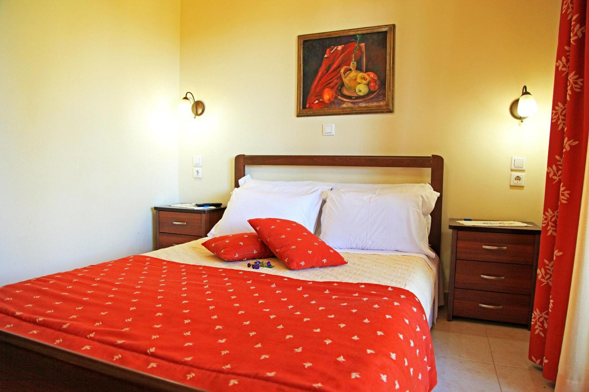 Dionysus Apartments & Suites อิเอริสโซส ห้อง รูปภาพ