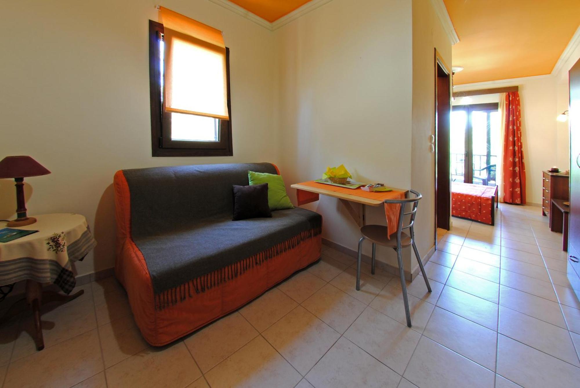 Dionysus Apartments & Suites อิเอริสโซส ห้อง รูปภาพ