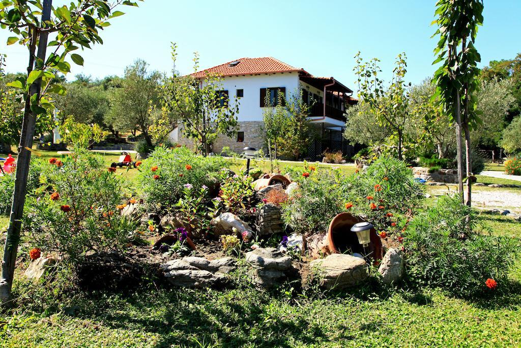 Dionysus Apartments & Suites อิเอริสโซส ภายนอก รูปภาพ